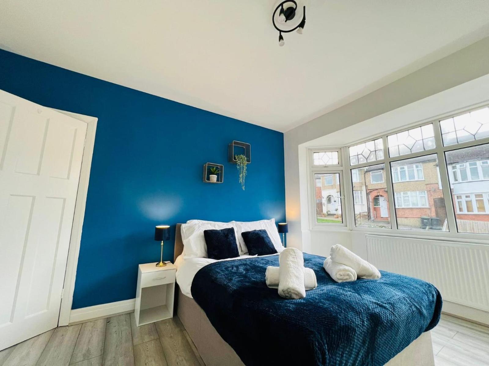 Sariyu Space Luton Hotel Luton  Eksteriør billede